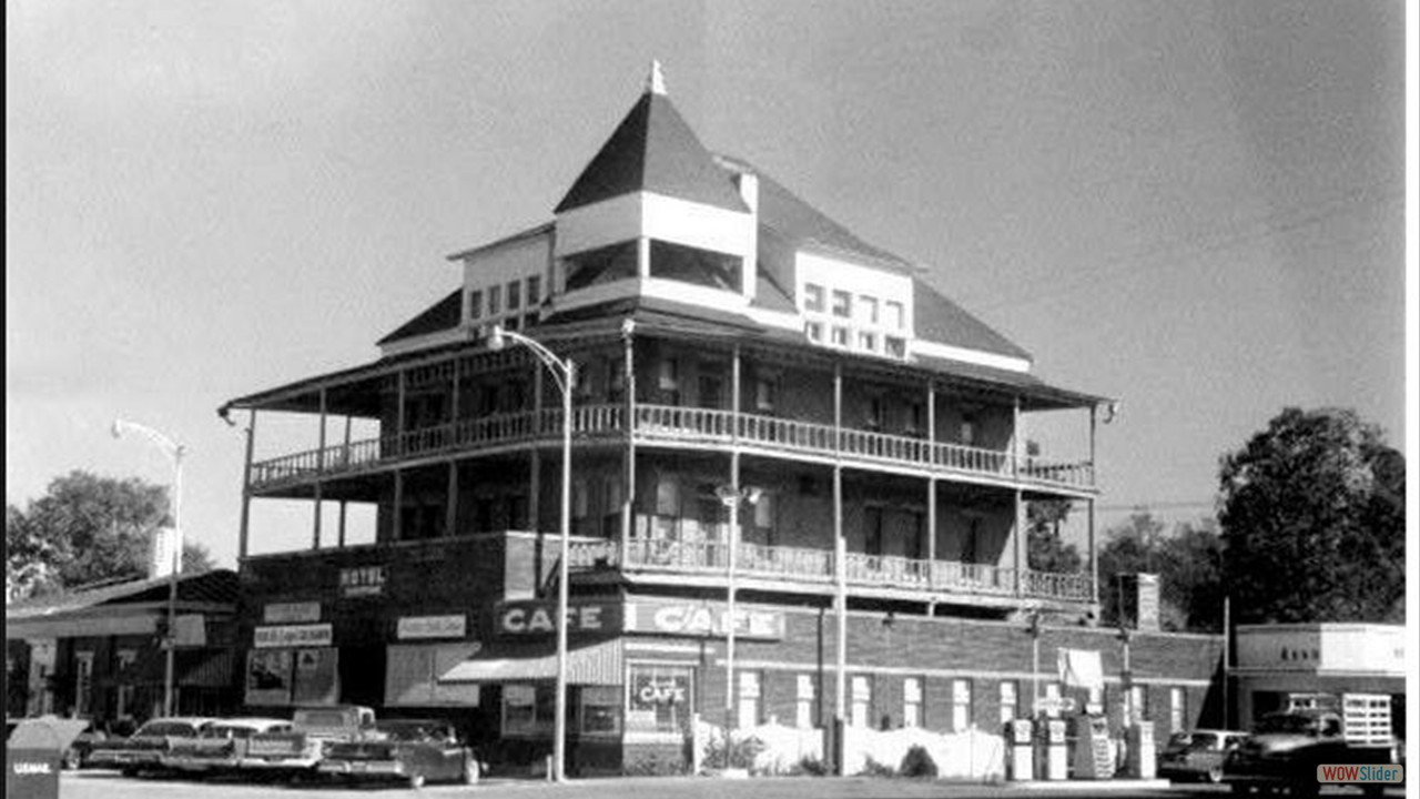 1902 Grand View Hotel in Berryville